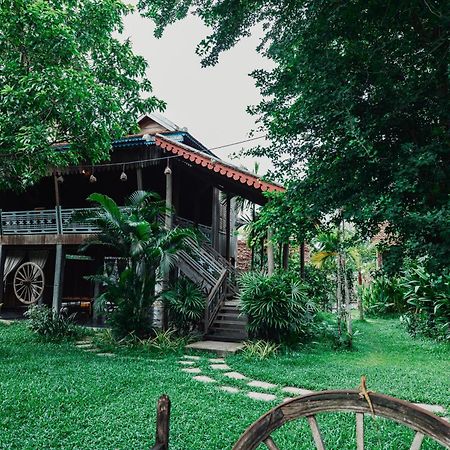 Phum Khmer Lodge - Village Cambodian Eco-Lodge Сиемрип Экстерьер фото